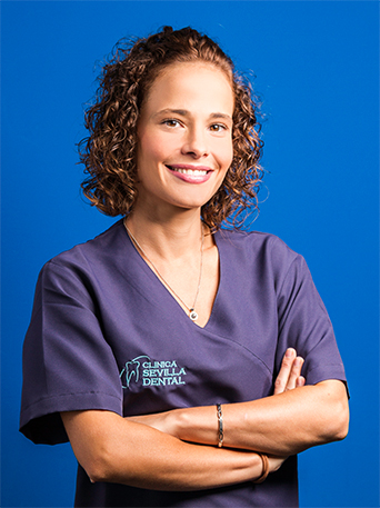 Dra. Cynthia De Tous Clínica Sevilla Dental